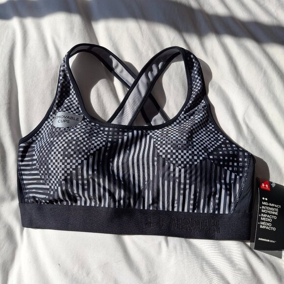 Under Armour Sports Bra - Picture 1 of 5